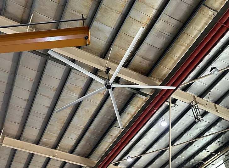 Industrial HVLS ceiling fan for warehouse ventilation