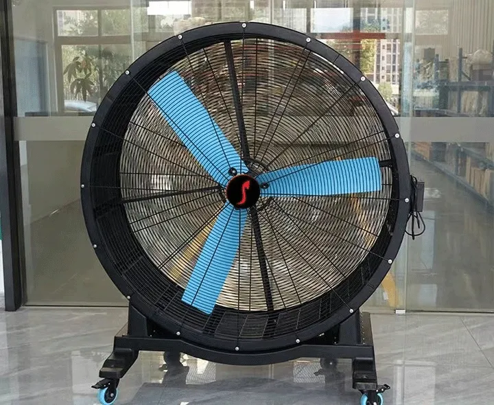 C150 — Large-Format Mobile Directional Fan